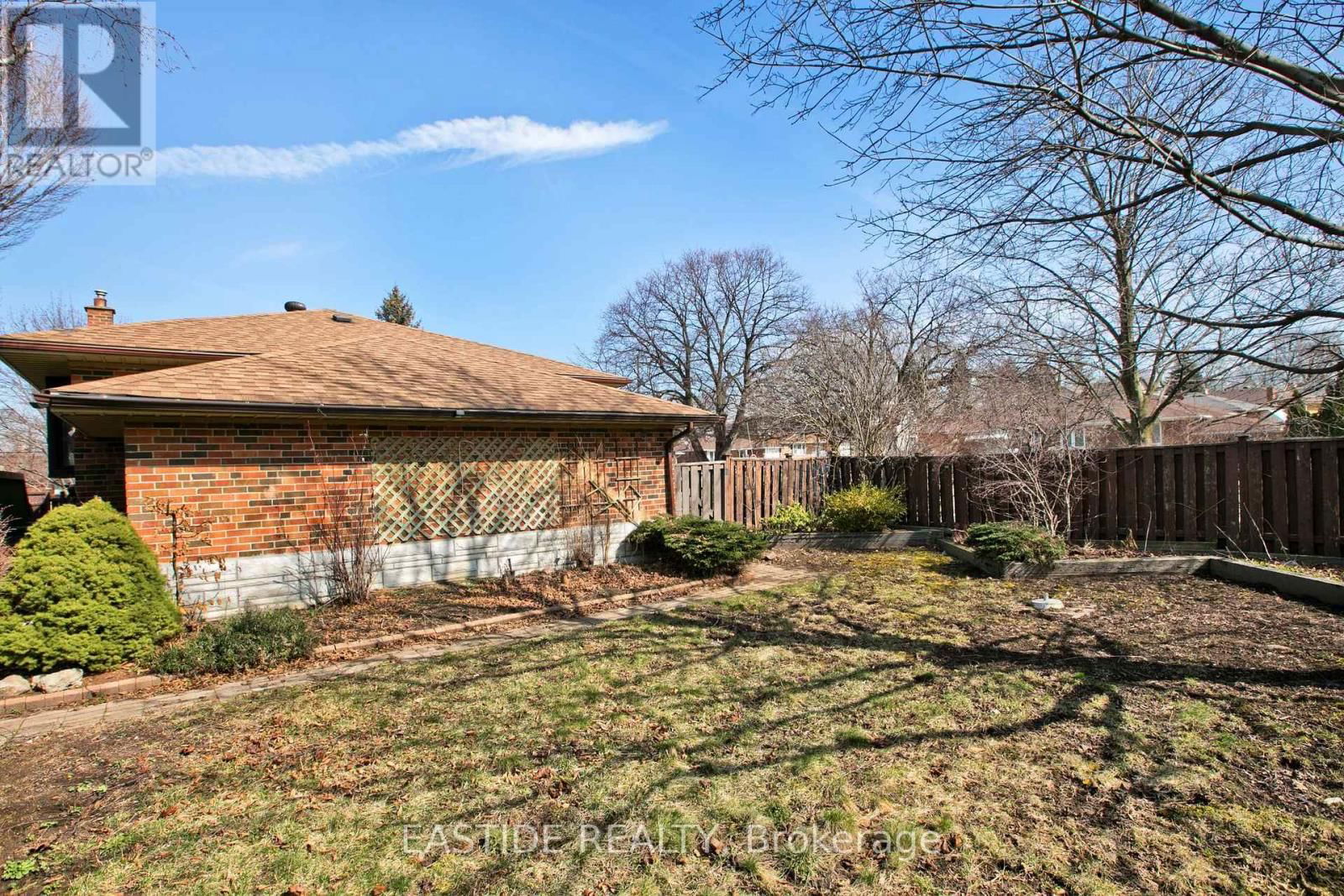 67 ELVASTON DRIVE Image 26