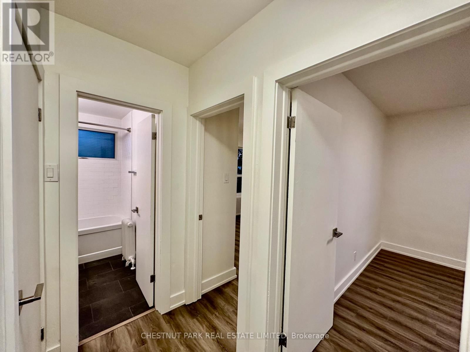 5 - 1 WINGREEN COURT Image 14