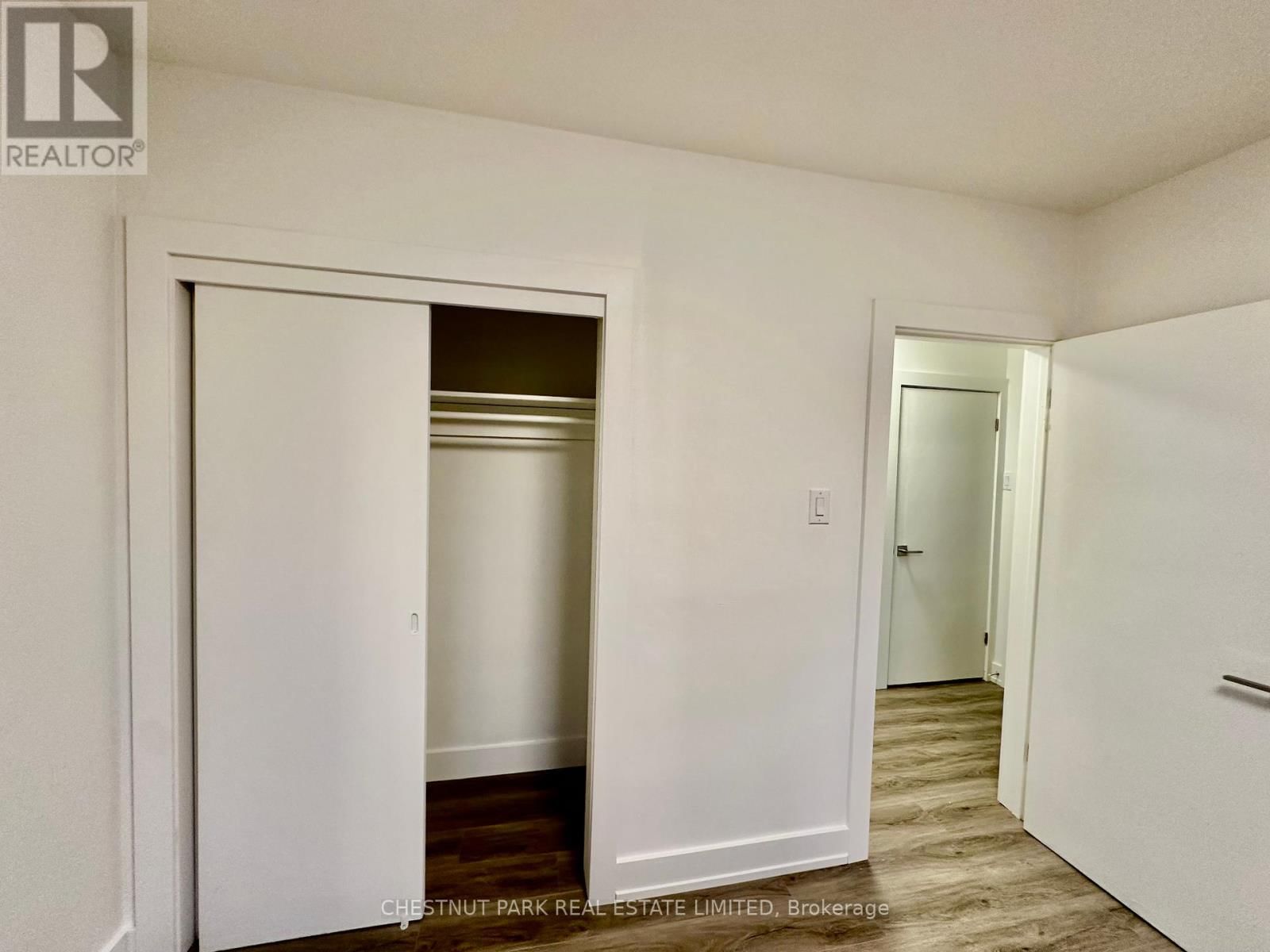 5 - 1 WINGREEN COURT Image 23