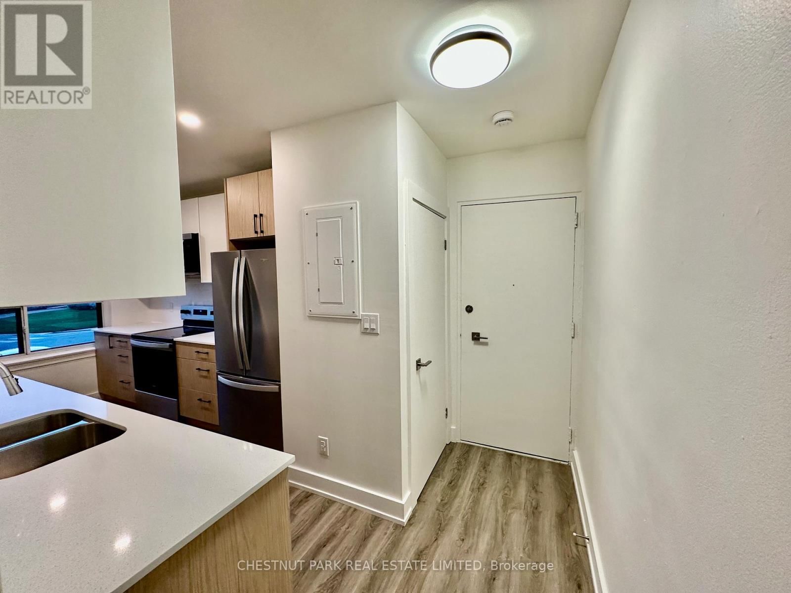 5 - 1 WINGREEN COURT Image 3