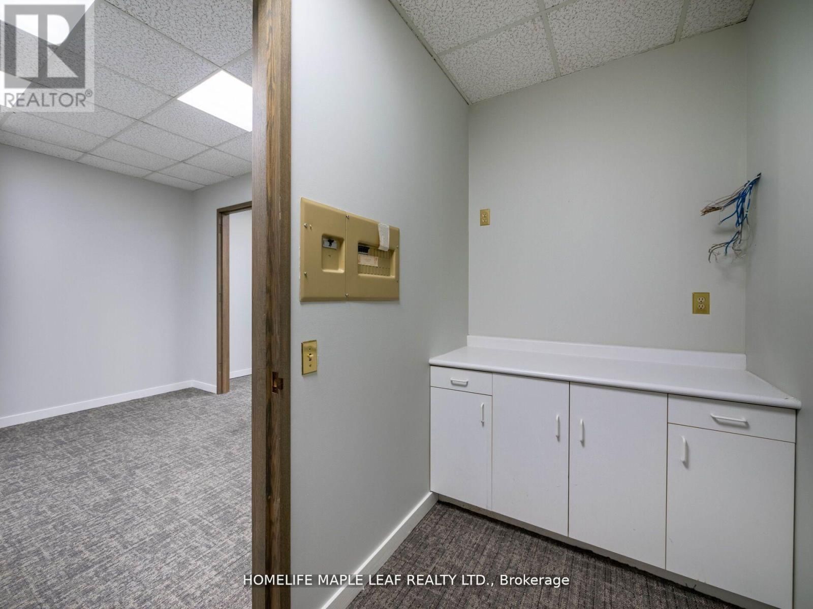 219 - 1033 BAY STREET Image 13