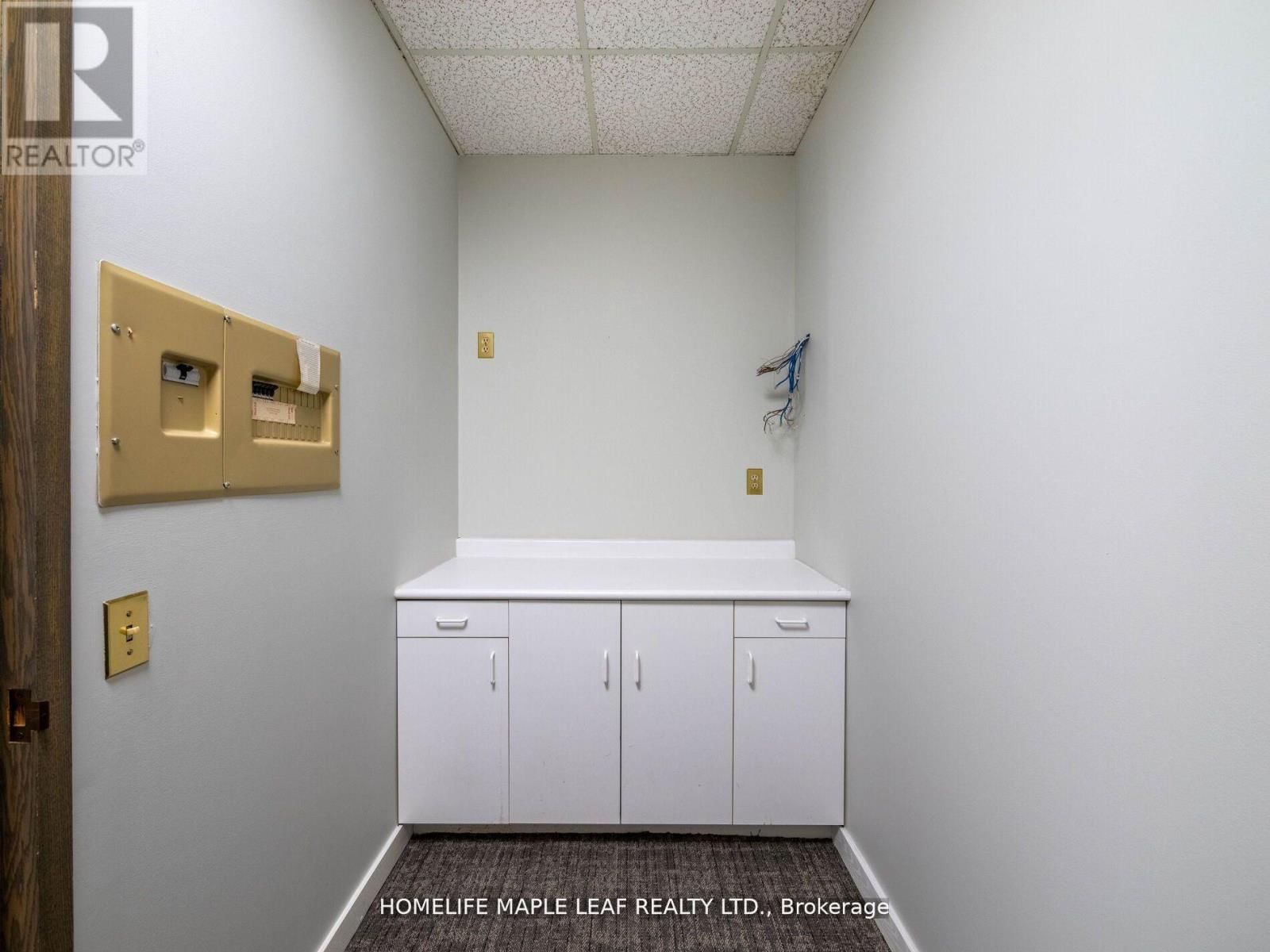 219 - 1033 BAY STREET Image 14