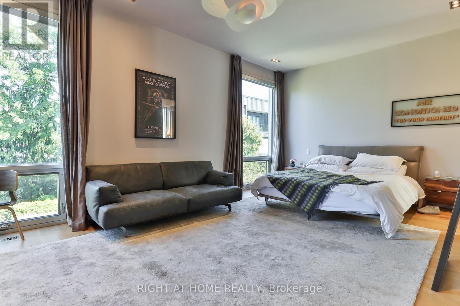 18 MITCHELL AVENUE Image 12