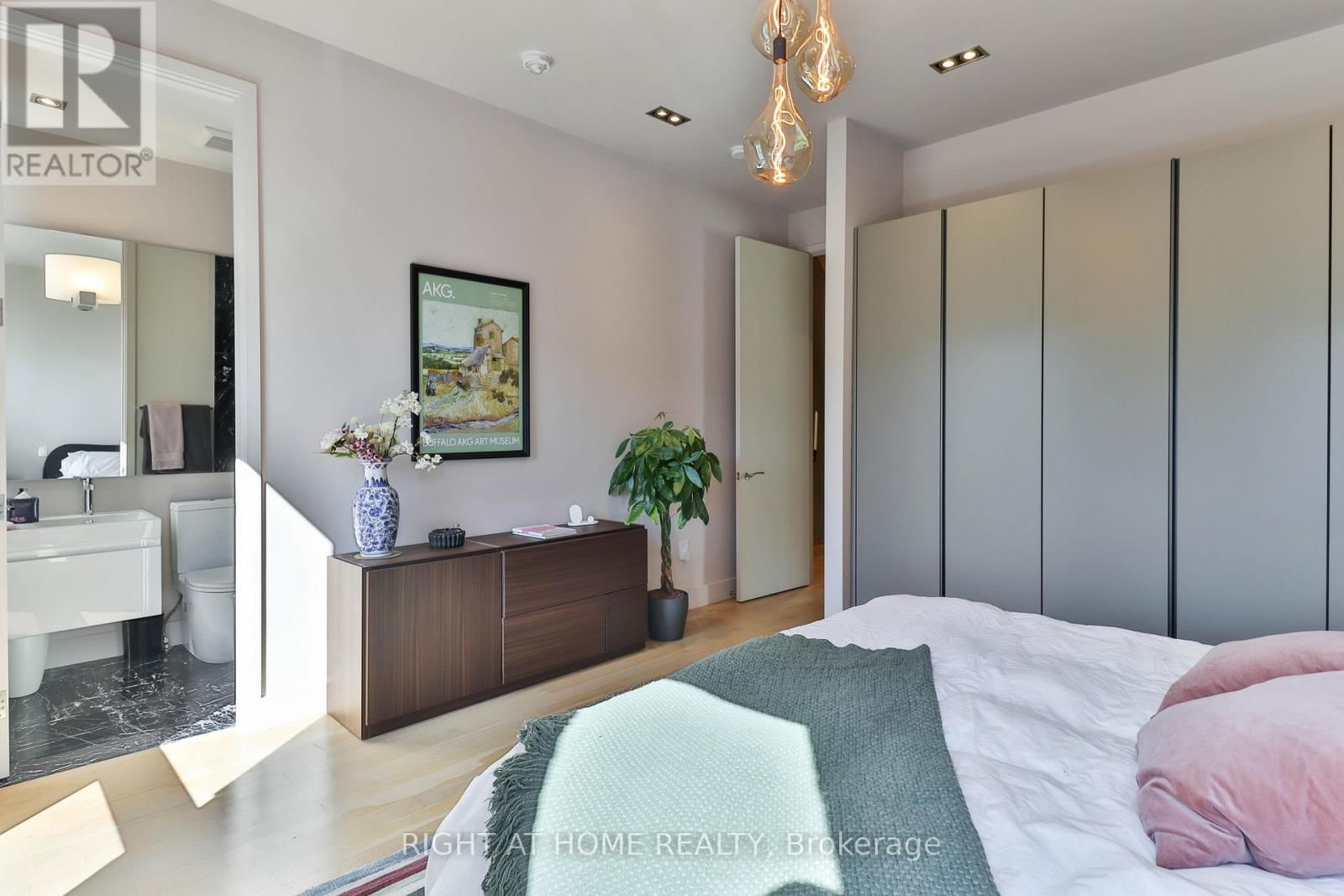 18 MITCHELL AVENUE Image 9