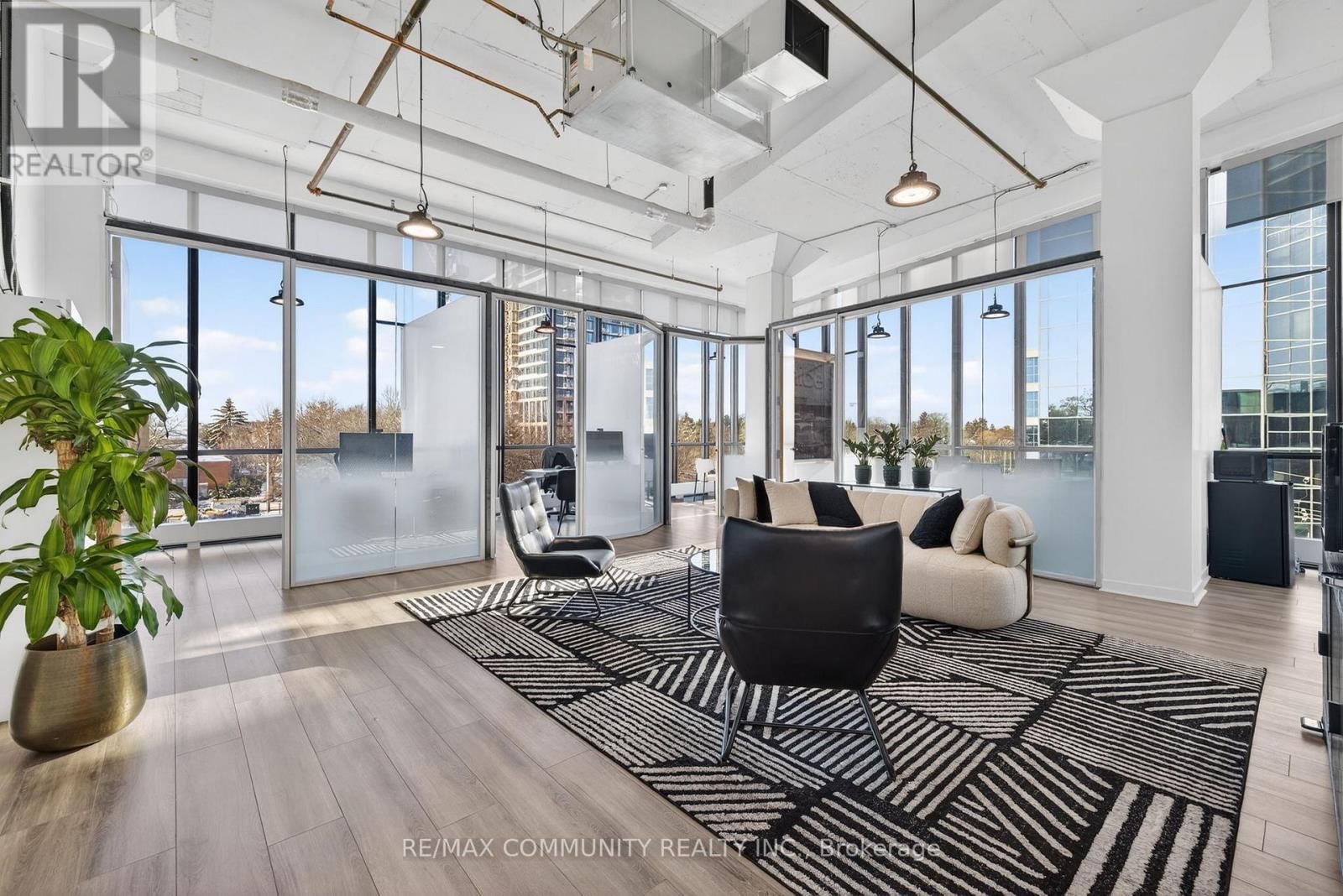 310 - 4750 YONGE STREET Image 1