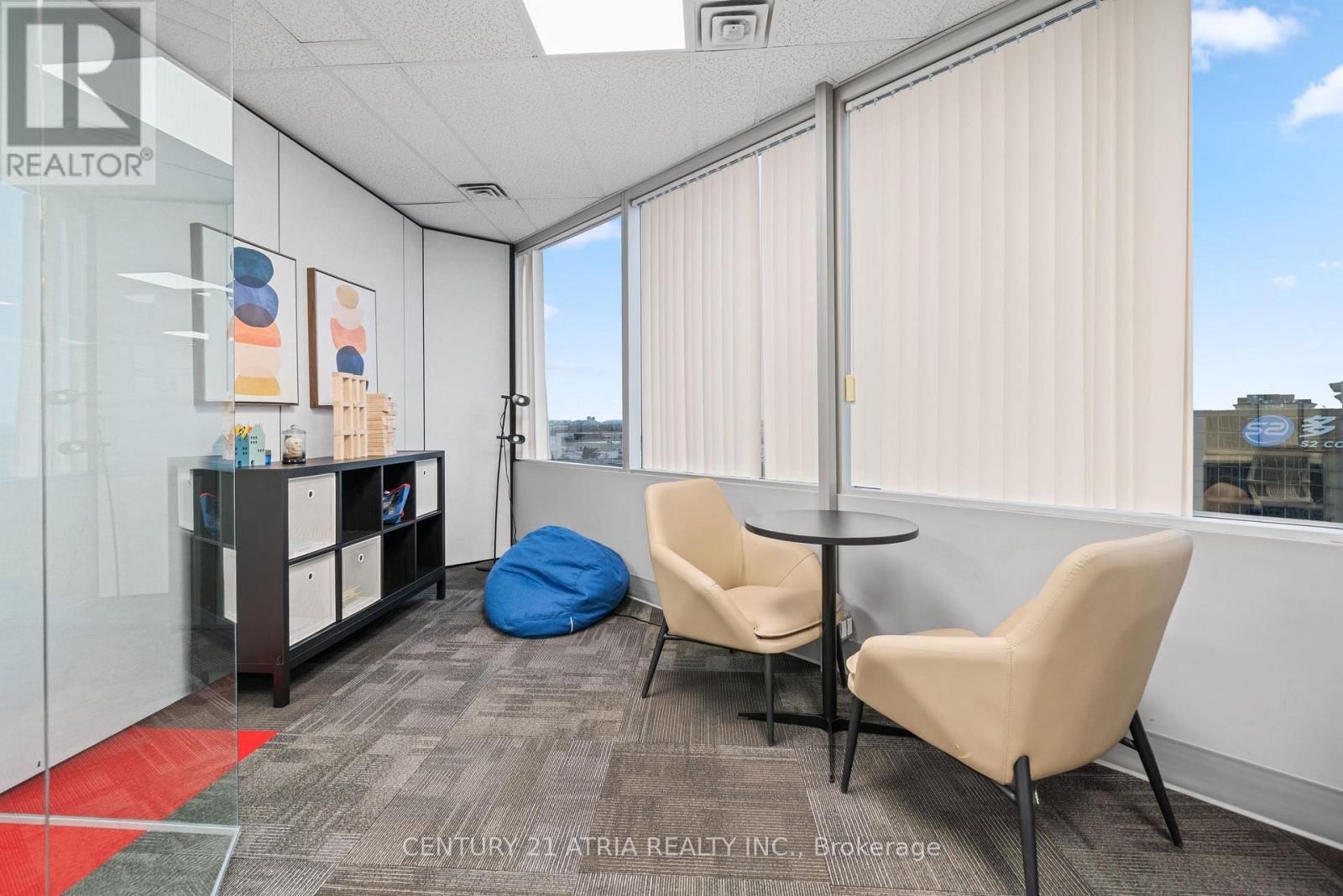 618 - 105 GORDON BAKER ROAD Image 3