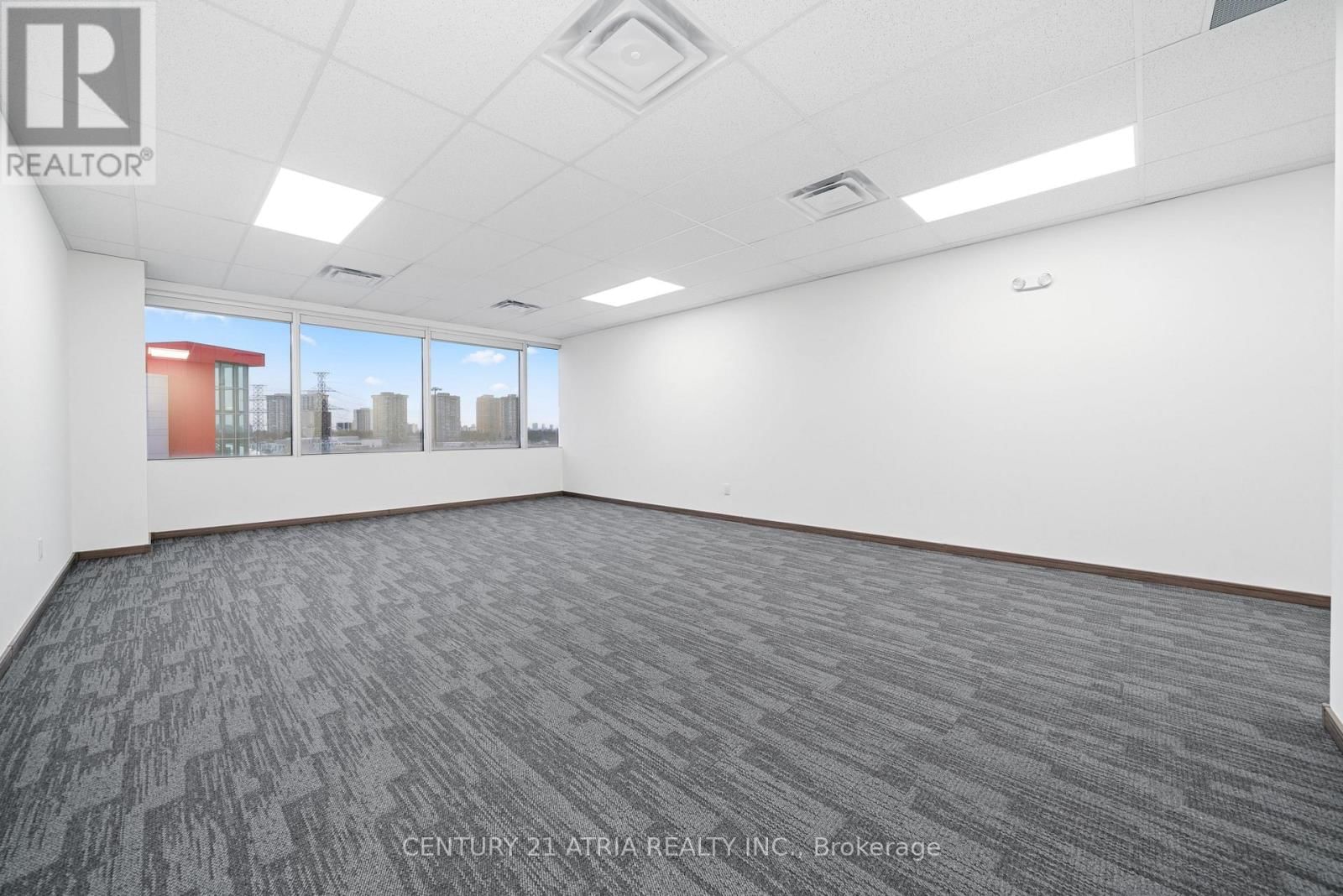 618 - 105 GORDON BAKER ROAD Image 14