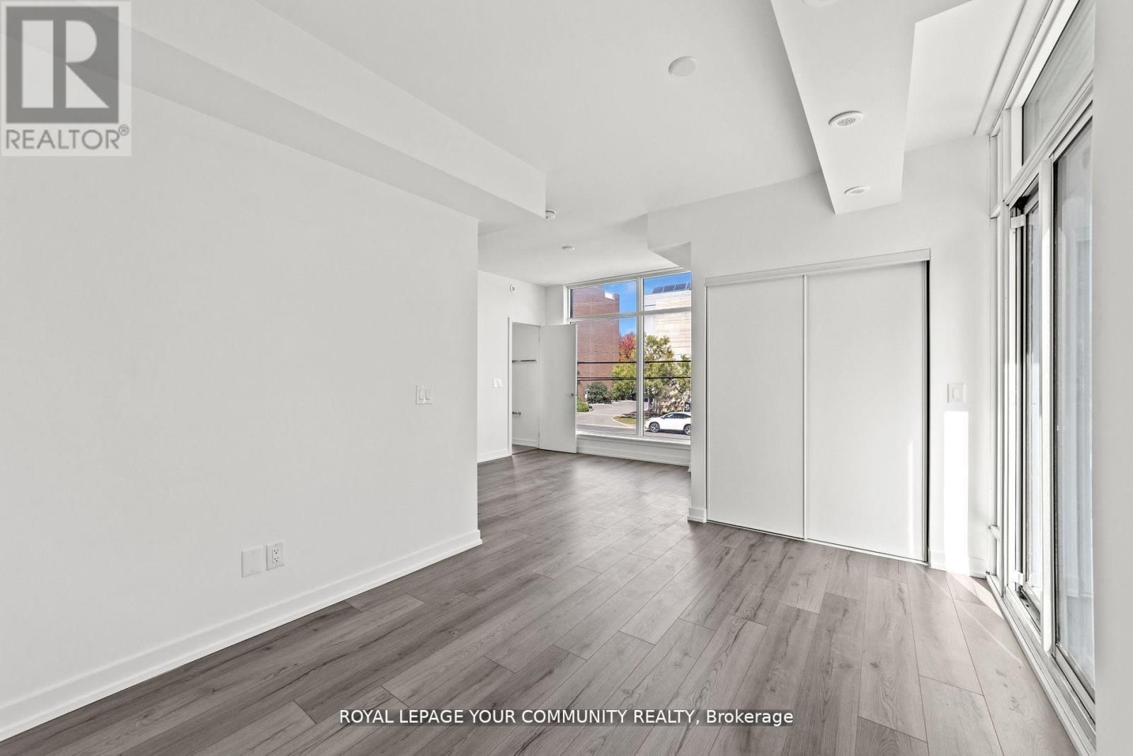 2nd - 58-861 SHEPPARD AVENUE Image 16