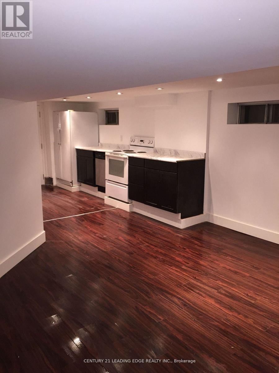 360A LAWRENCE AVENUE WEST Image 12