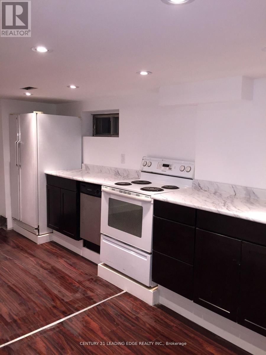 360A LAWRENCE AVENUE WEST Image 13