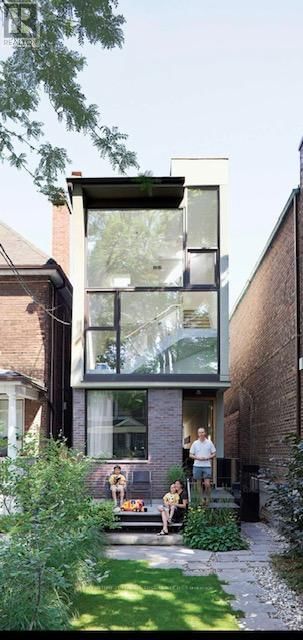 360A LAWRENCE AVENUE WEST Image 18