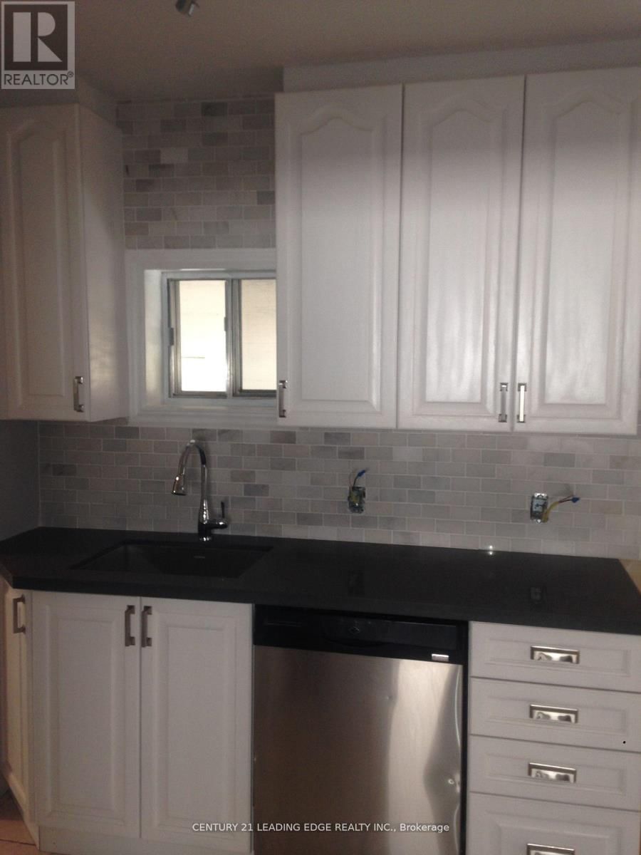 360A LAWRENCE AVENUE WEST Image 5