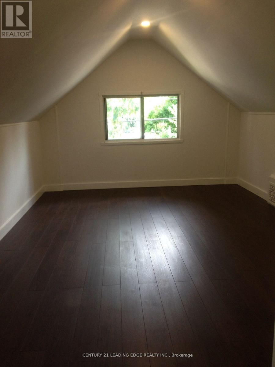 360A LAWRENCE AVENUE WEST Image 9