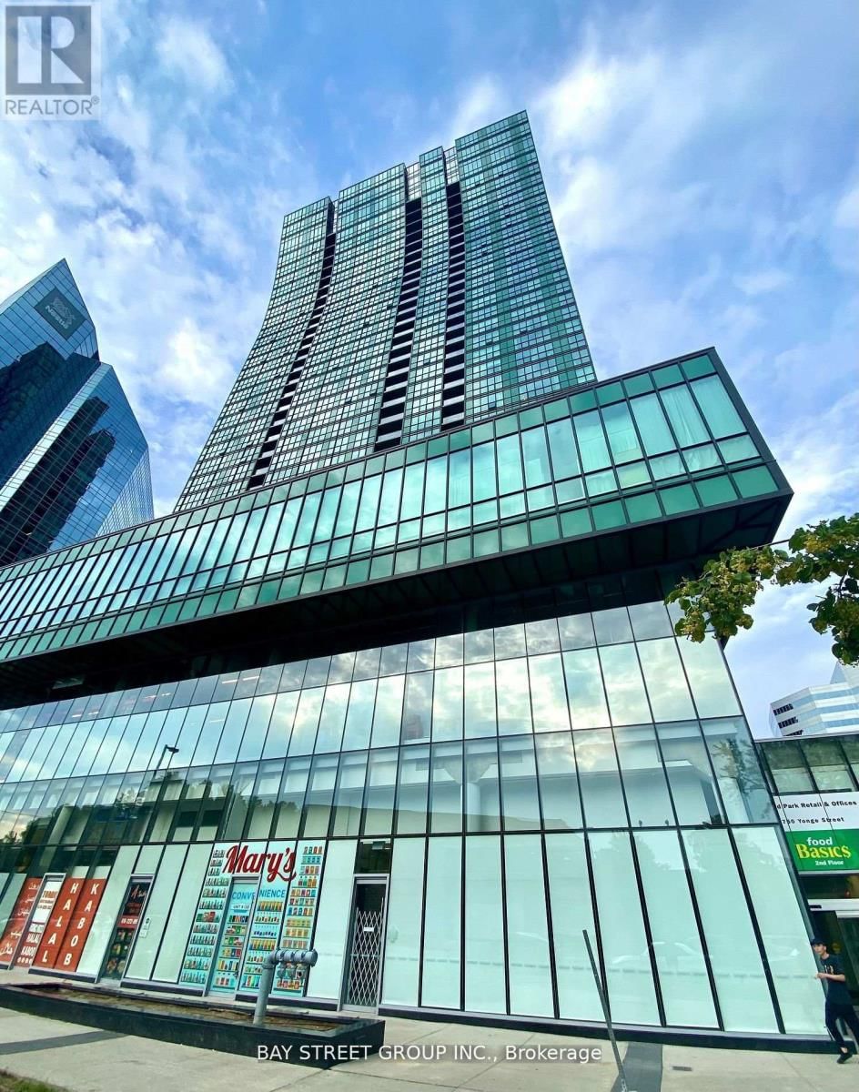 352 - 4750 YONGE STREET Image 1