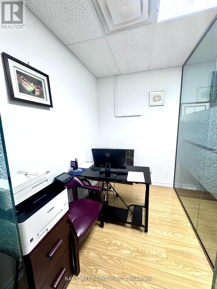 352 - 4750 YONGE STREET Image 4