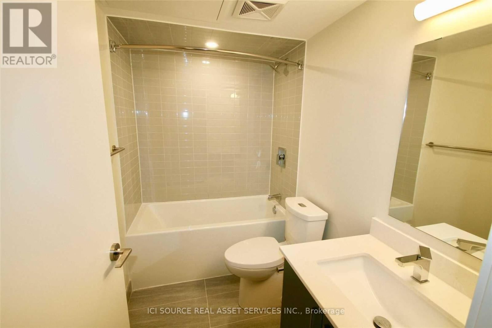 326 - 38 MONTE KWINTER COURT Image 9