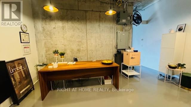 210 - 334 ADELAIDE STREET WEST Image 2