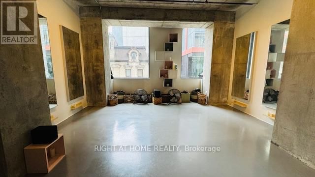 210 - 334 ADELAIDE STREET WEST Image 5