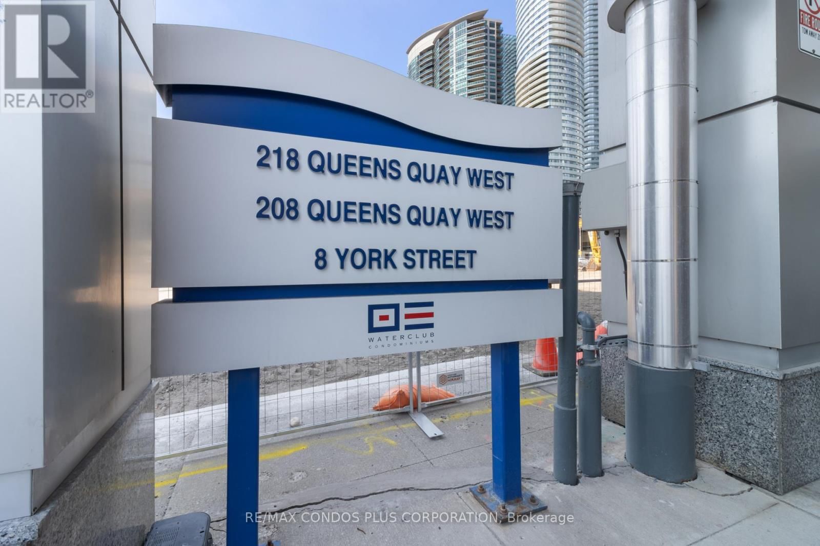 2611 - 218 QUEENS QUAY WEST Image 2