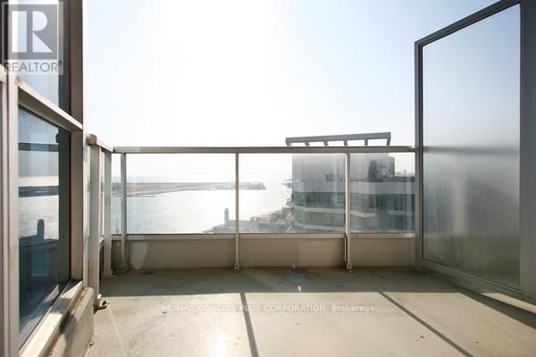 2611 - 218 QUEENS QUAY WEST Image 35