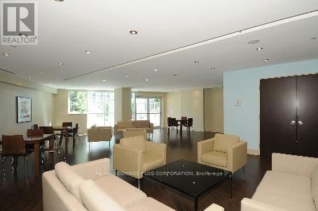 2611 - 218 QUEENS QUAY WEST Image 37