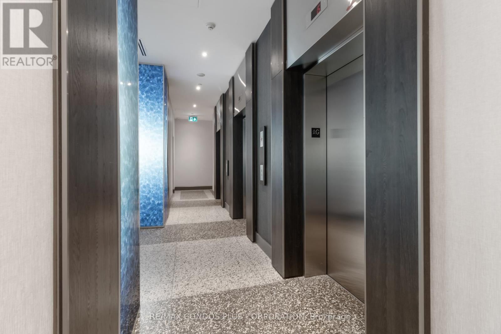 2611 - 218 QUEENS QUAY WEST Image 8