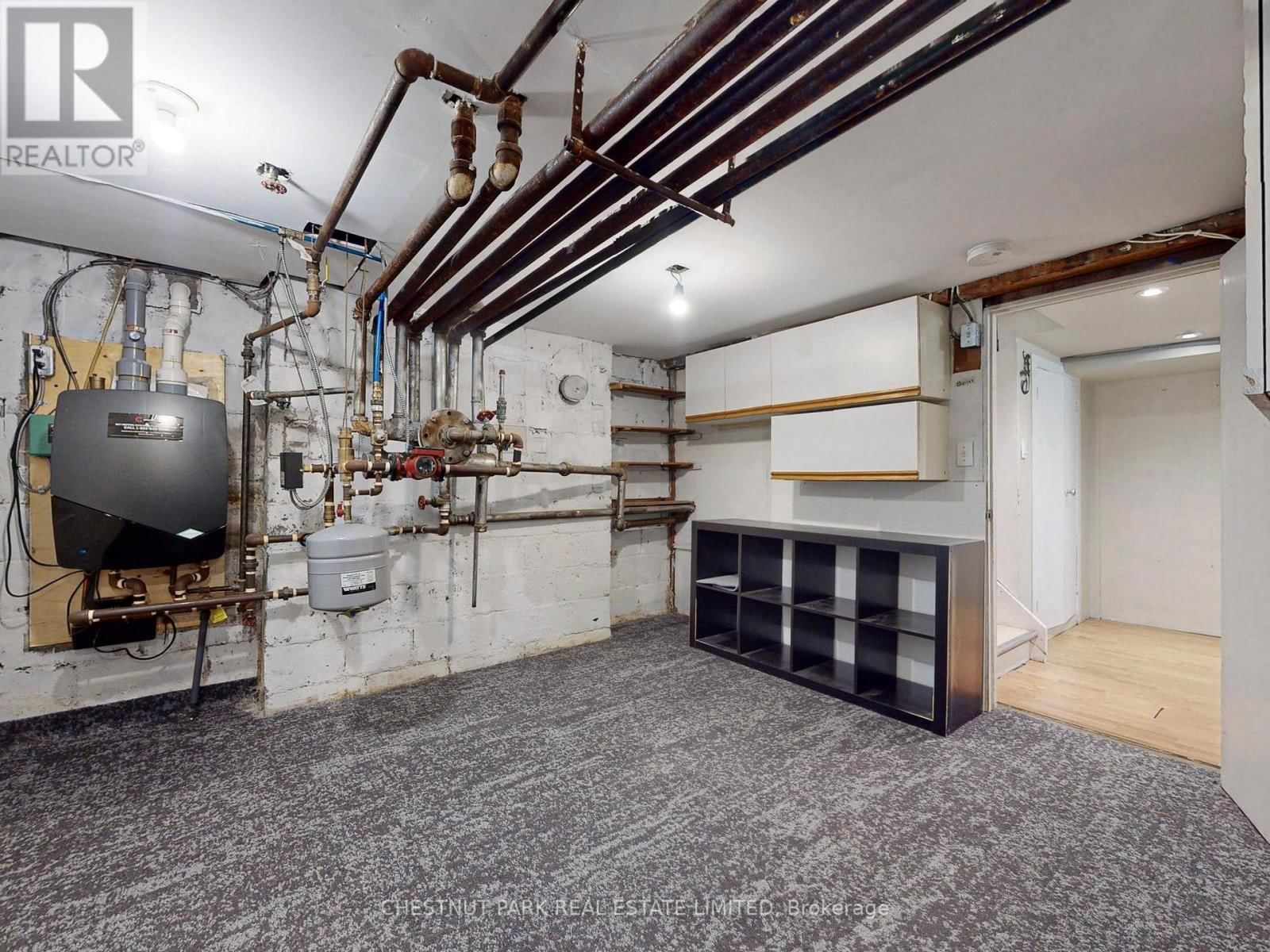 114 COLIN AVENUE Image 46