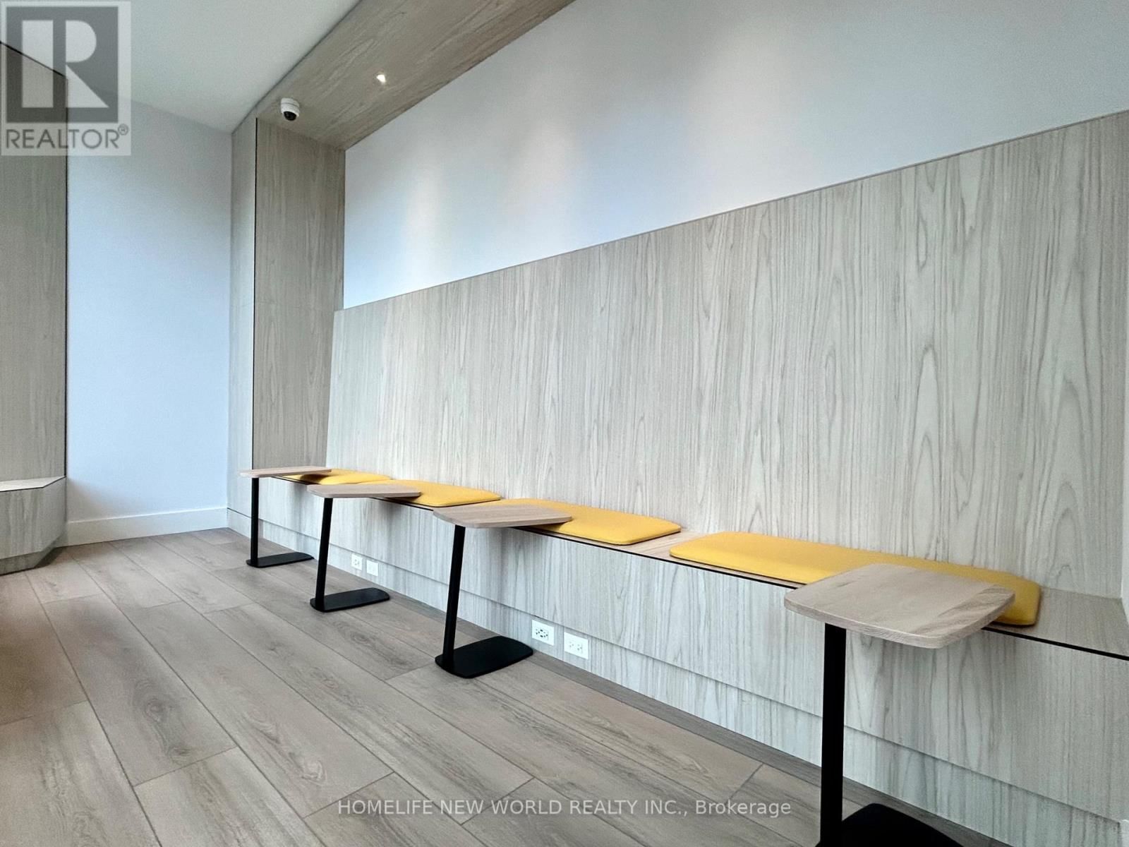 611 - 30 TRETTI WAY Image 10