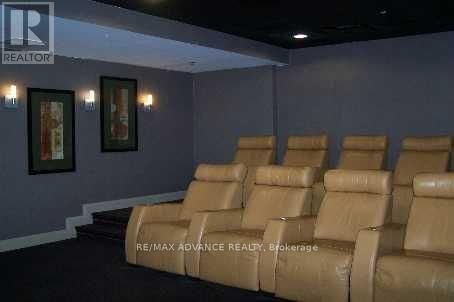 2007 - 12 YONGE STREET Image 13