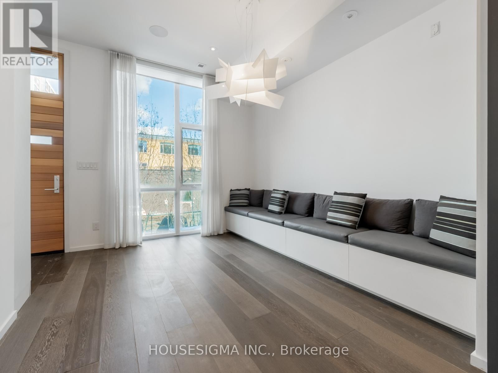 15 - 850 RICHMOND STREET WEST Image 5