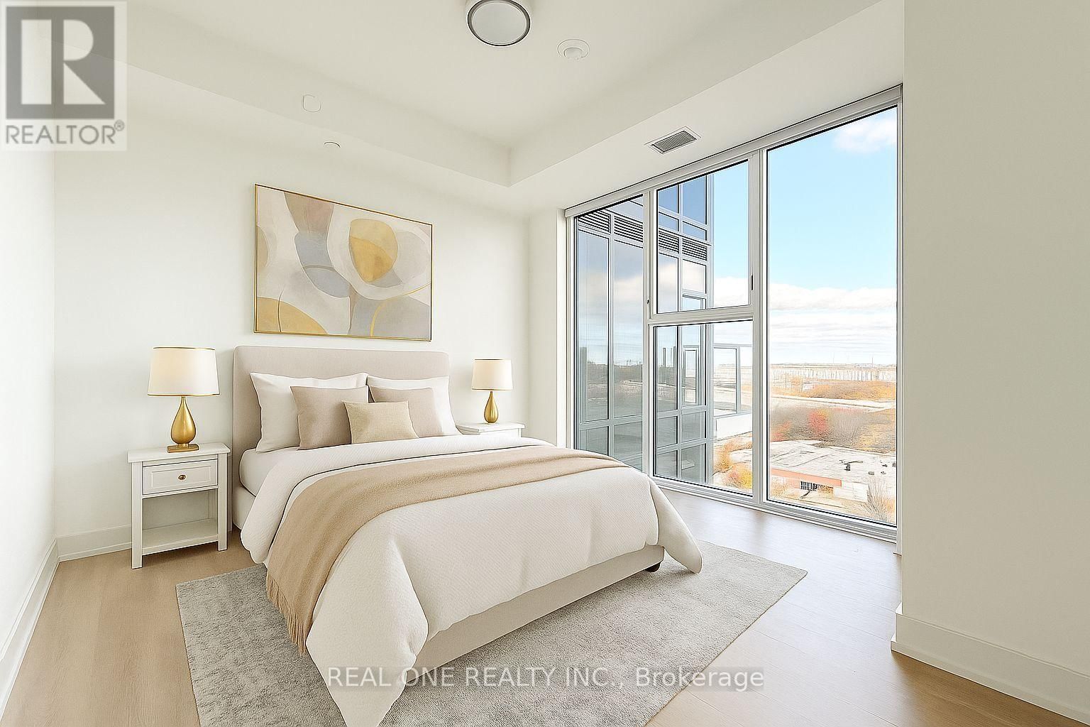 2704 - 30 INN ON THE PARK DRIVE Image 28