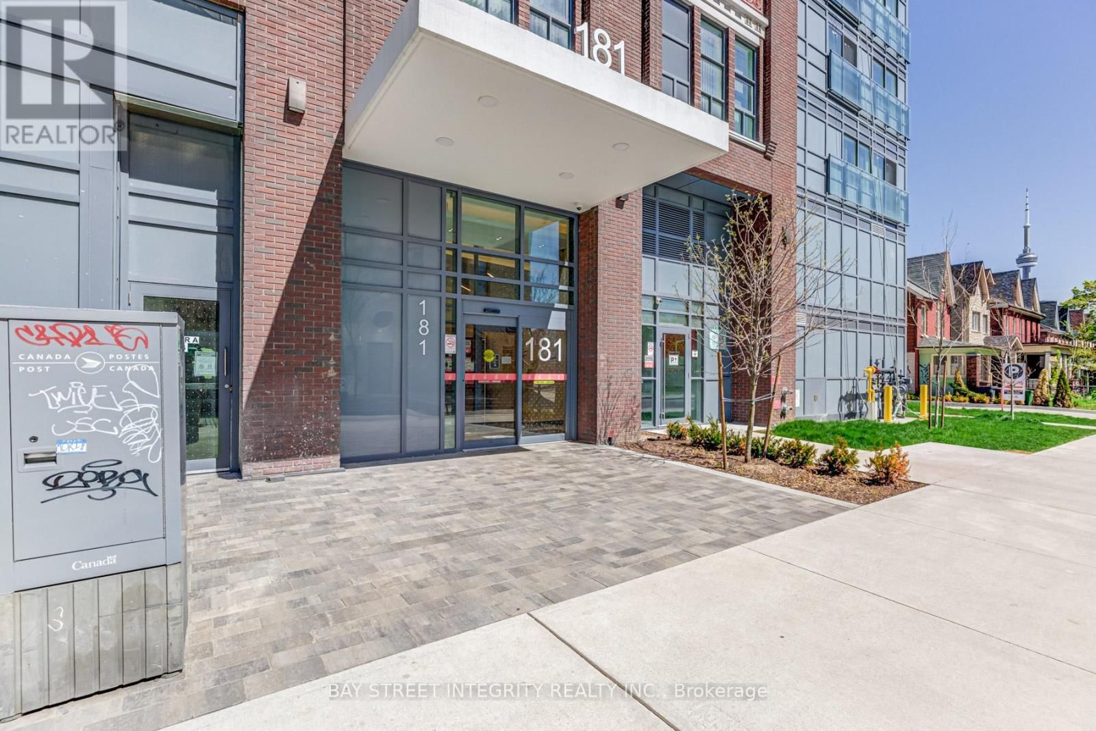 201 - 181 HURON STREET Image 23