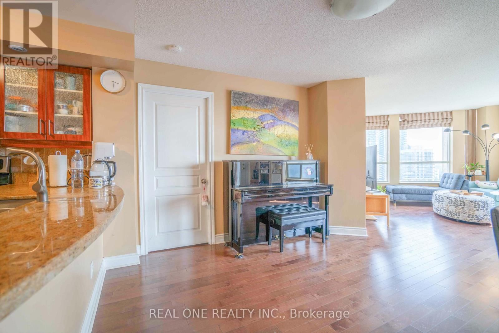 1101 - 5 NORTHTOWN WAY Image 11