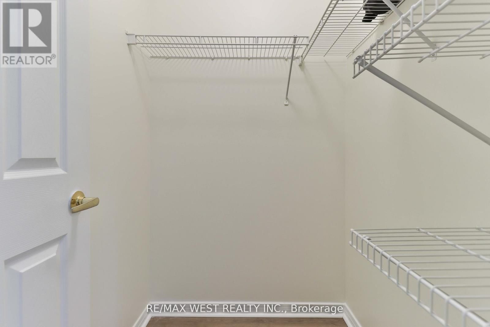 216 - 22 OLIVE AVENUE Image 16