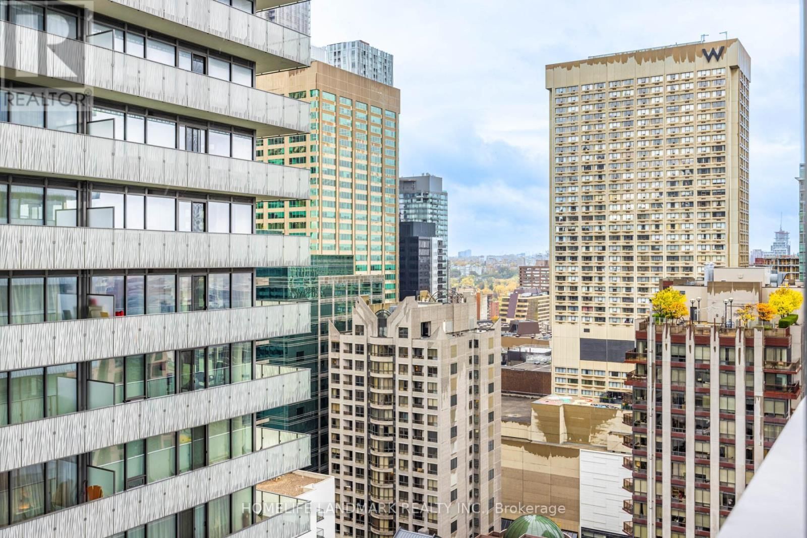 2305 - 50 CHARLES STREET EAST Image 31