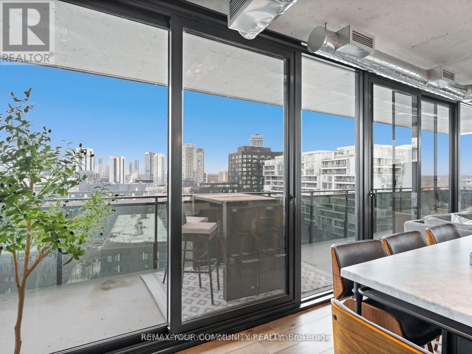 1108 - 21 LAWREN HARRIS SQUARE Image 12