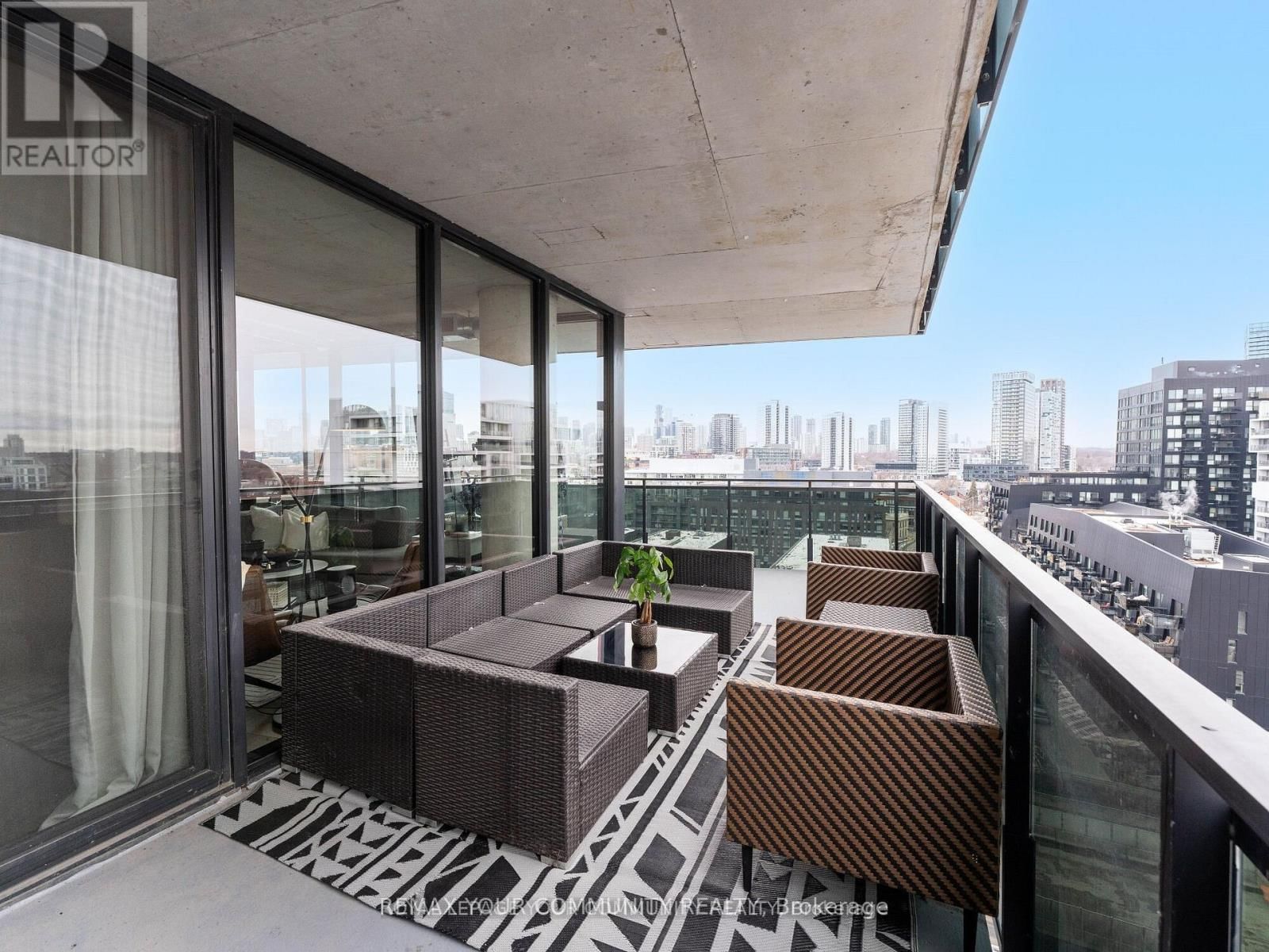 1108 - 21 LAWREN HARRIS SQUARE Image 15