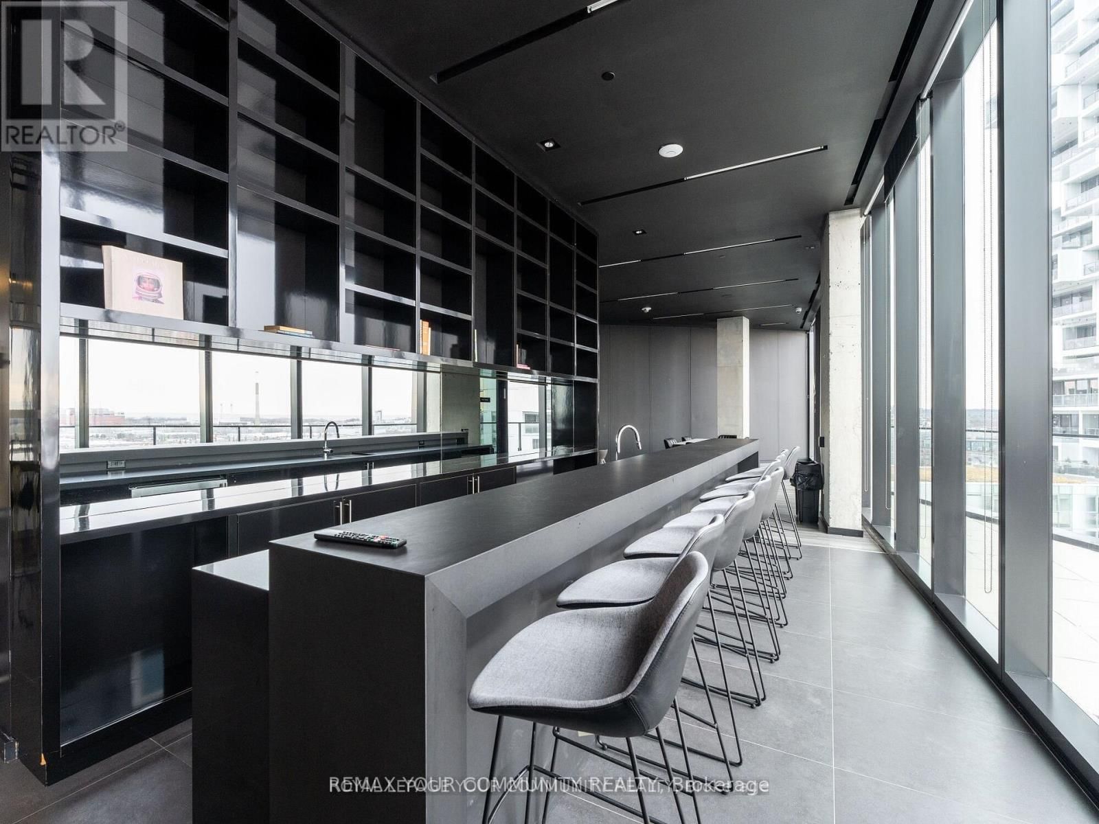 1108 - 21 LAWREN HARRIS SQUARE Image 18