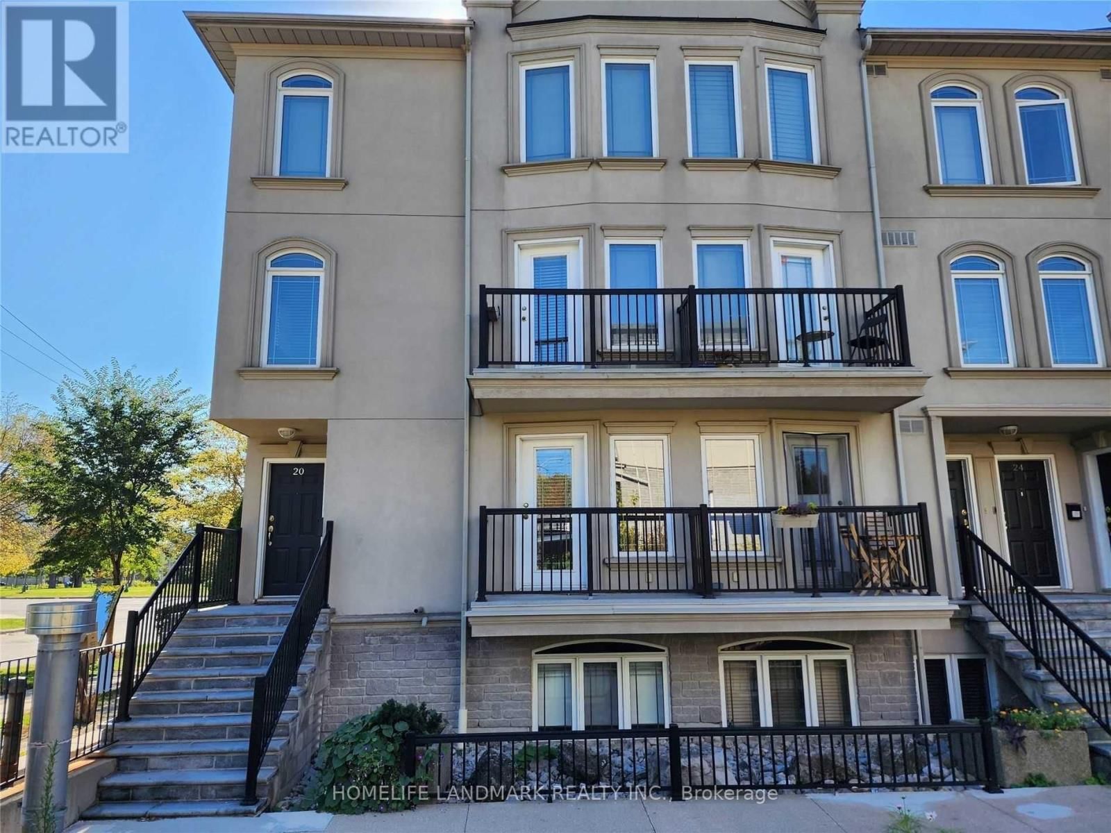 19 - 118 FINCH AVENUE WEST Image 1