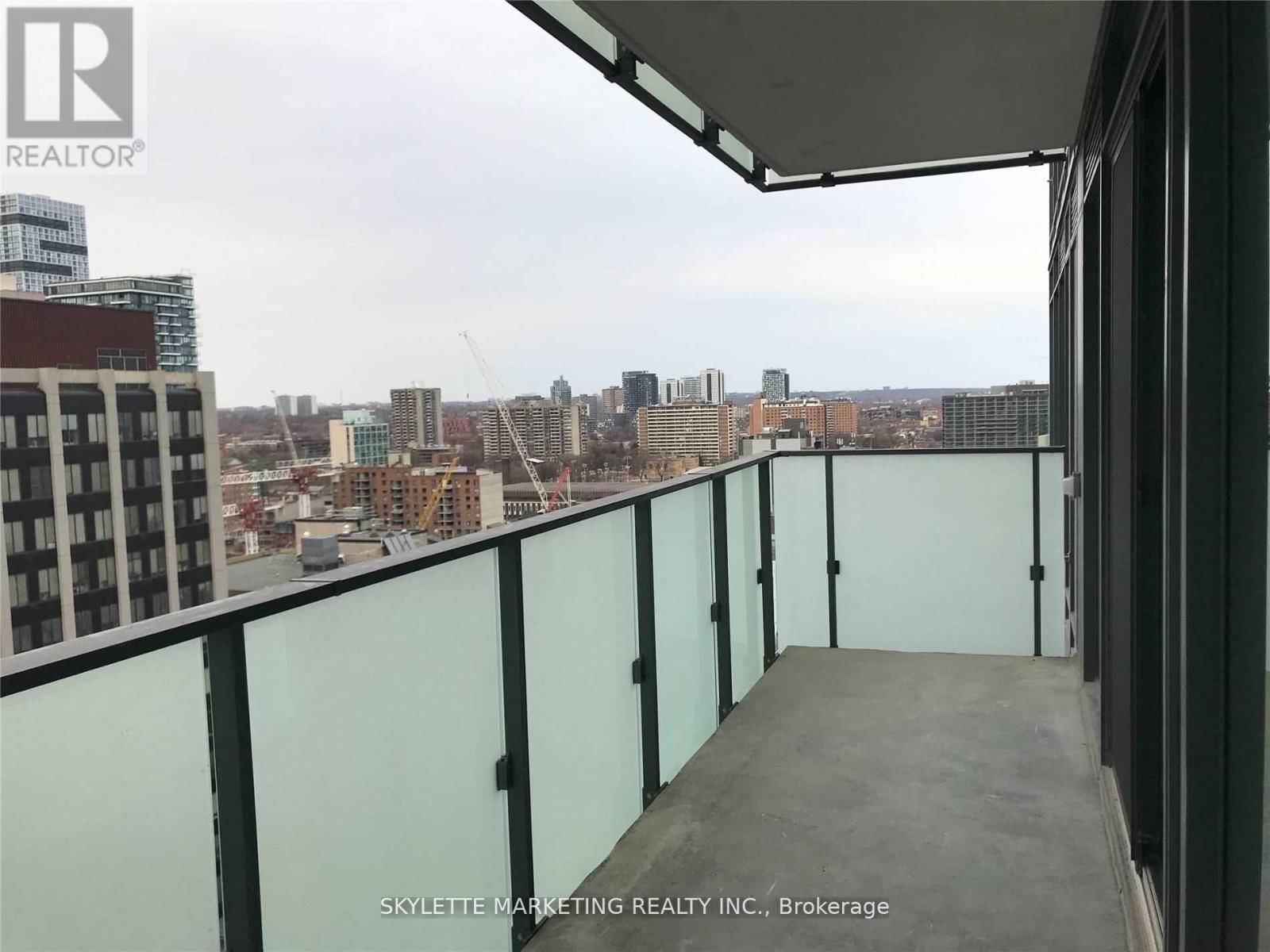 1616 - 25 RICHMOND STREET EAST Image 12