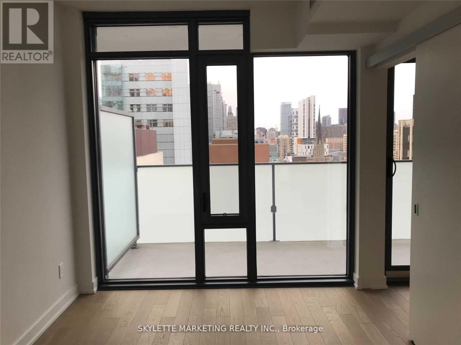 1616 - 25 RICHMOND STREET EAST Image 5