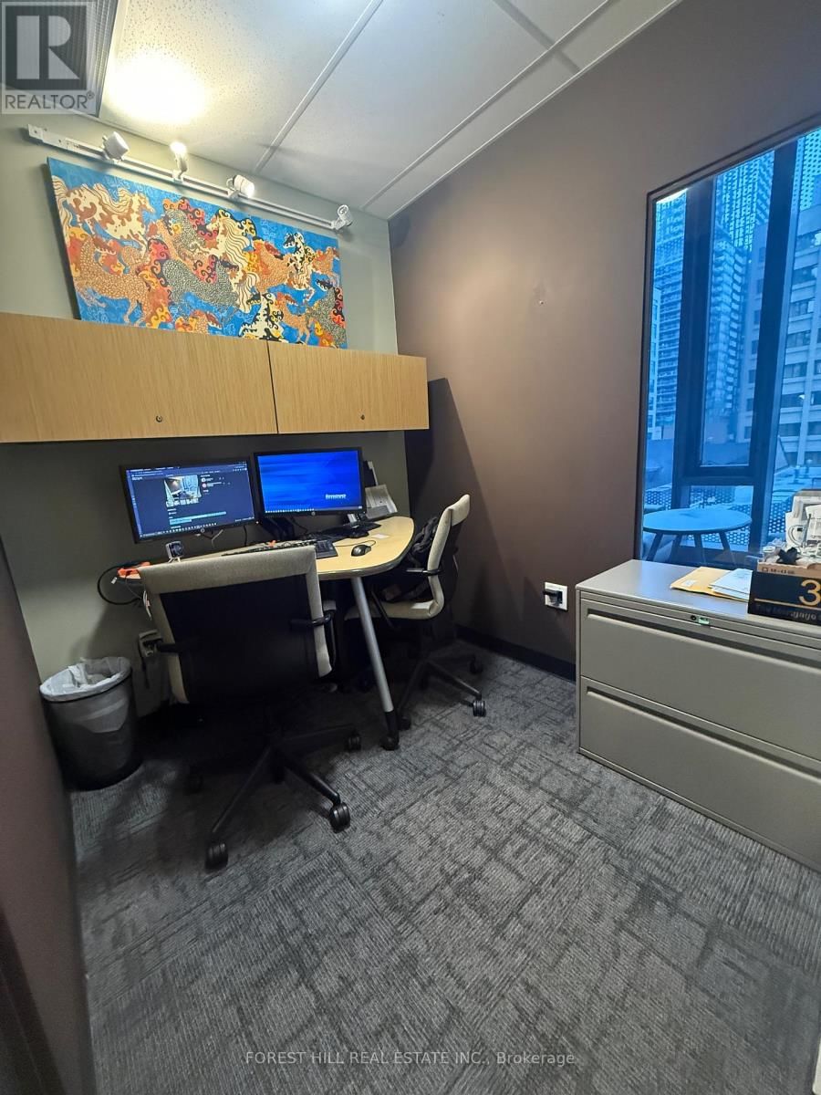 313 - 15 WELLESLEY STREET WEST Image 5