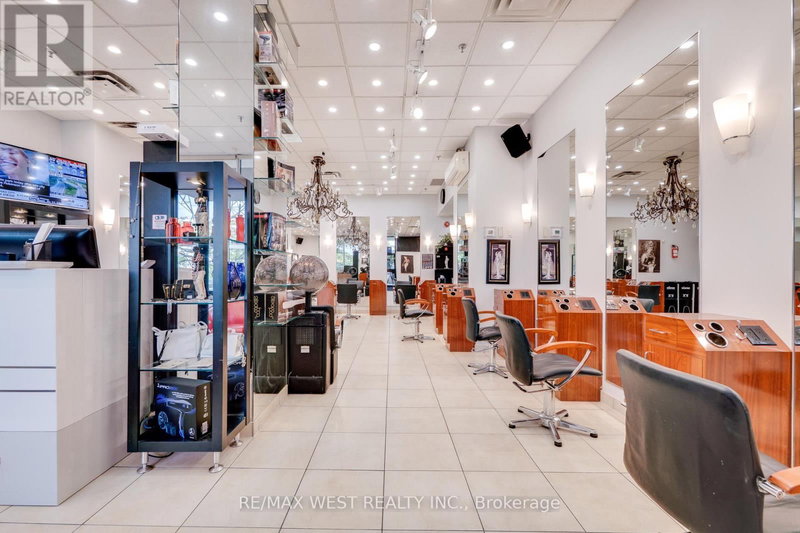 Image #1 of Business for Sale at Bayview, Toronto , Ontario