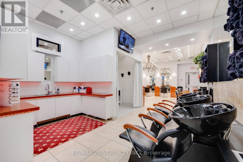 Image #1 of Business for Sale at Bayview, Toronto , Ontario