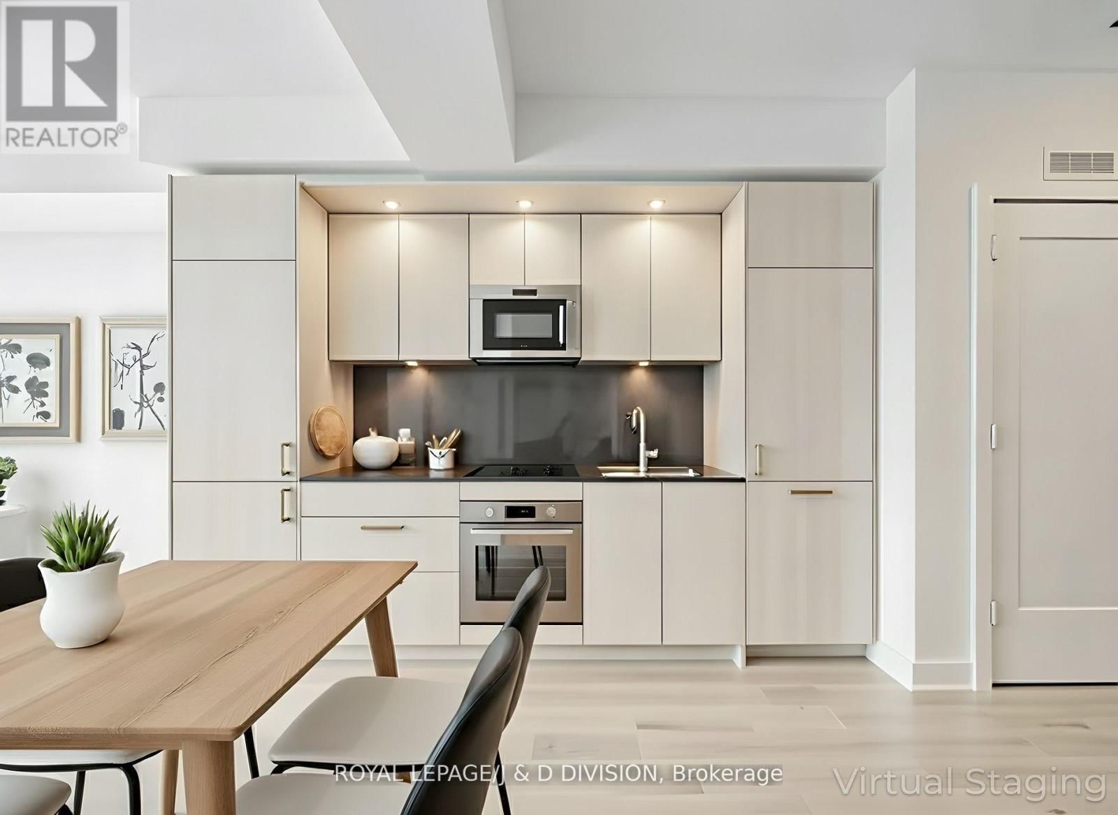 4301 - 30 INN ON THE PARK DRIVE Image 9