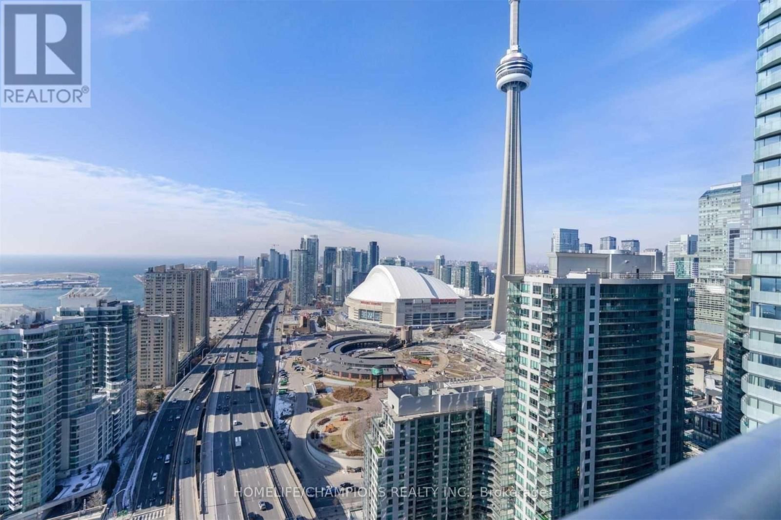 3710 - 10 YORK STREET Image 32