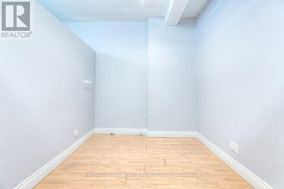 Image #1 of Commercial for Sale at Avenue, Toronto , Ontario