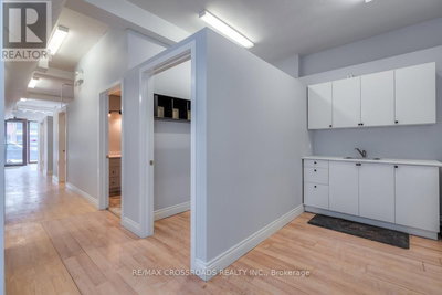 Image #1 of Commercial for Sale at Avenue, Toronto , Ontario