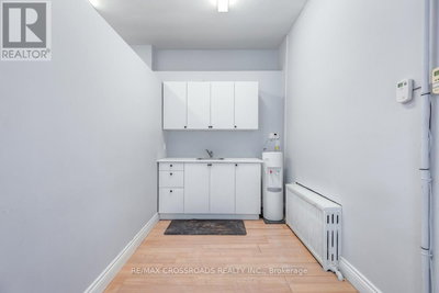 Image #1 of Commercial for Sale at Avenue, Toronto , Ontario