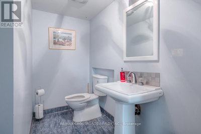 Image #1 of Commercial for Sale at Avenue, Toronto , Ontario